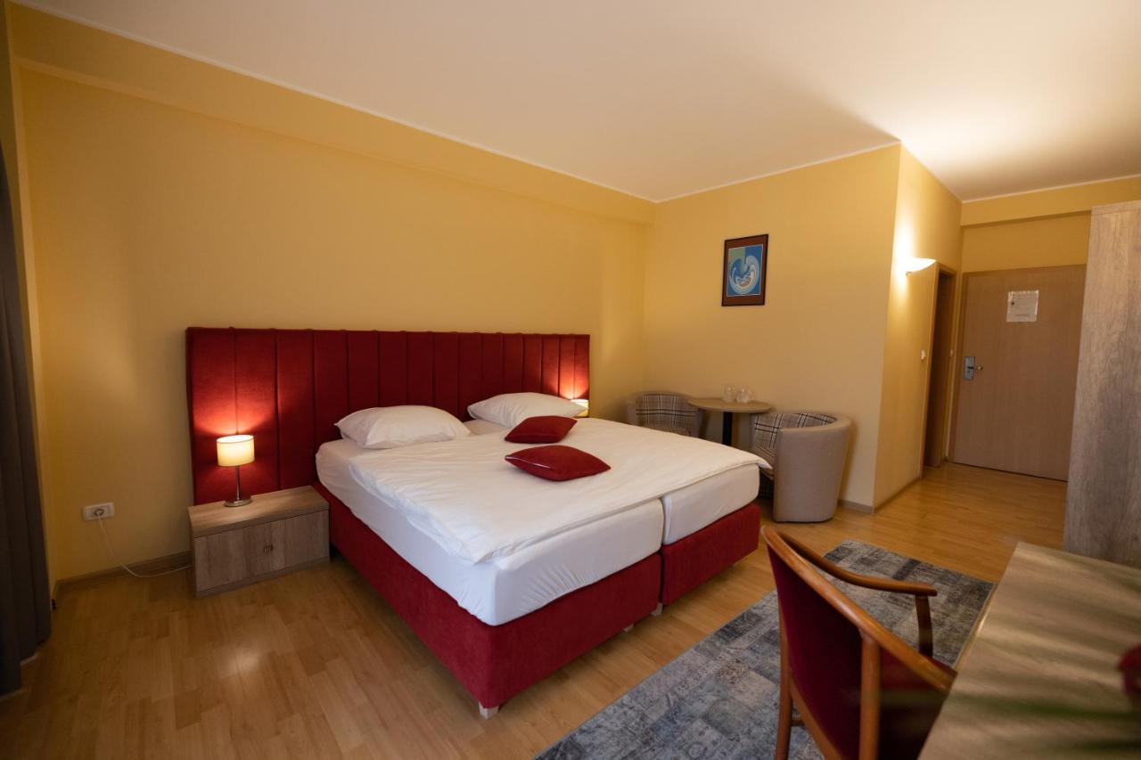 Perla Hotel 4*
