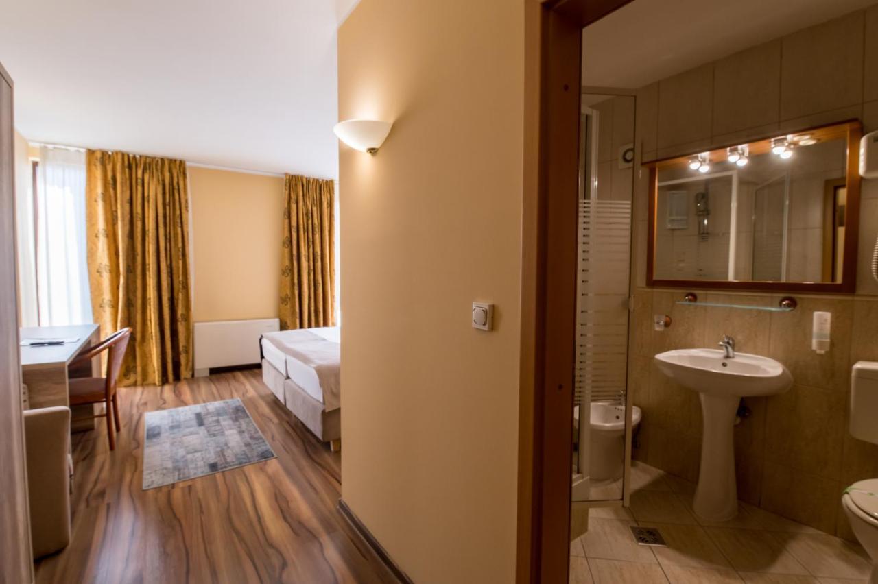 Perla Hotel